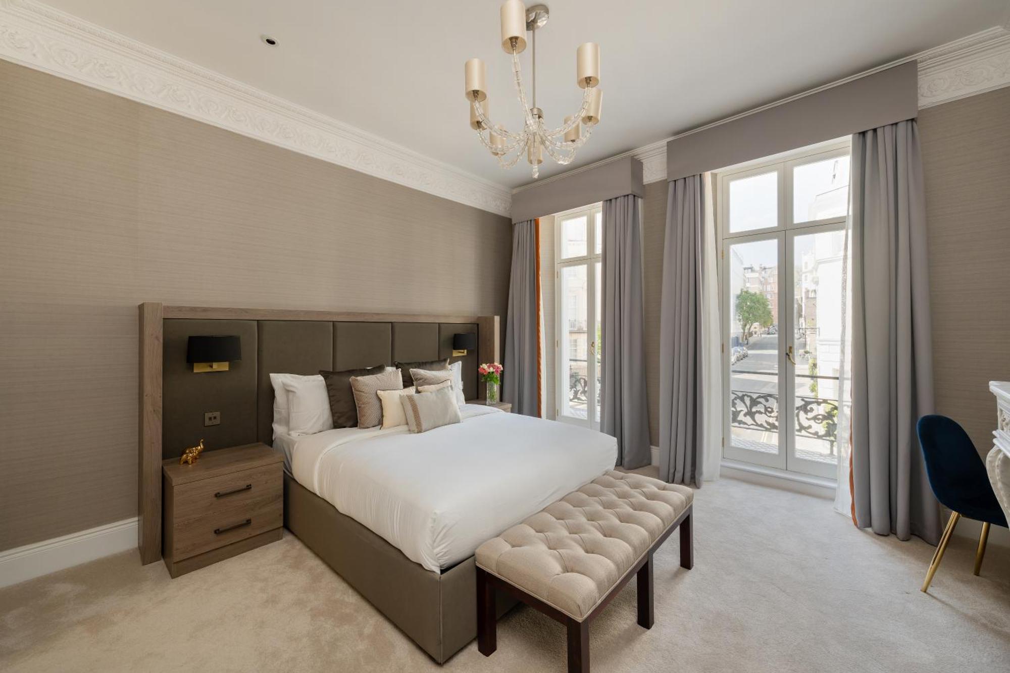 Charles Of Mayfair Apartment London