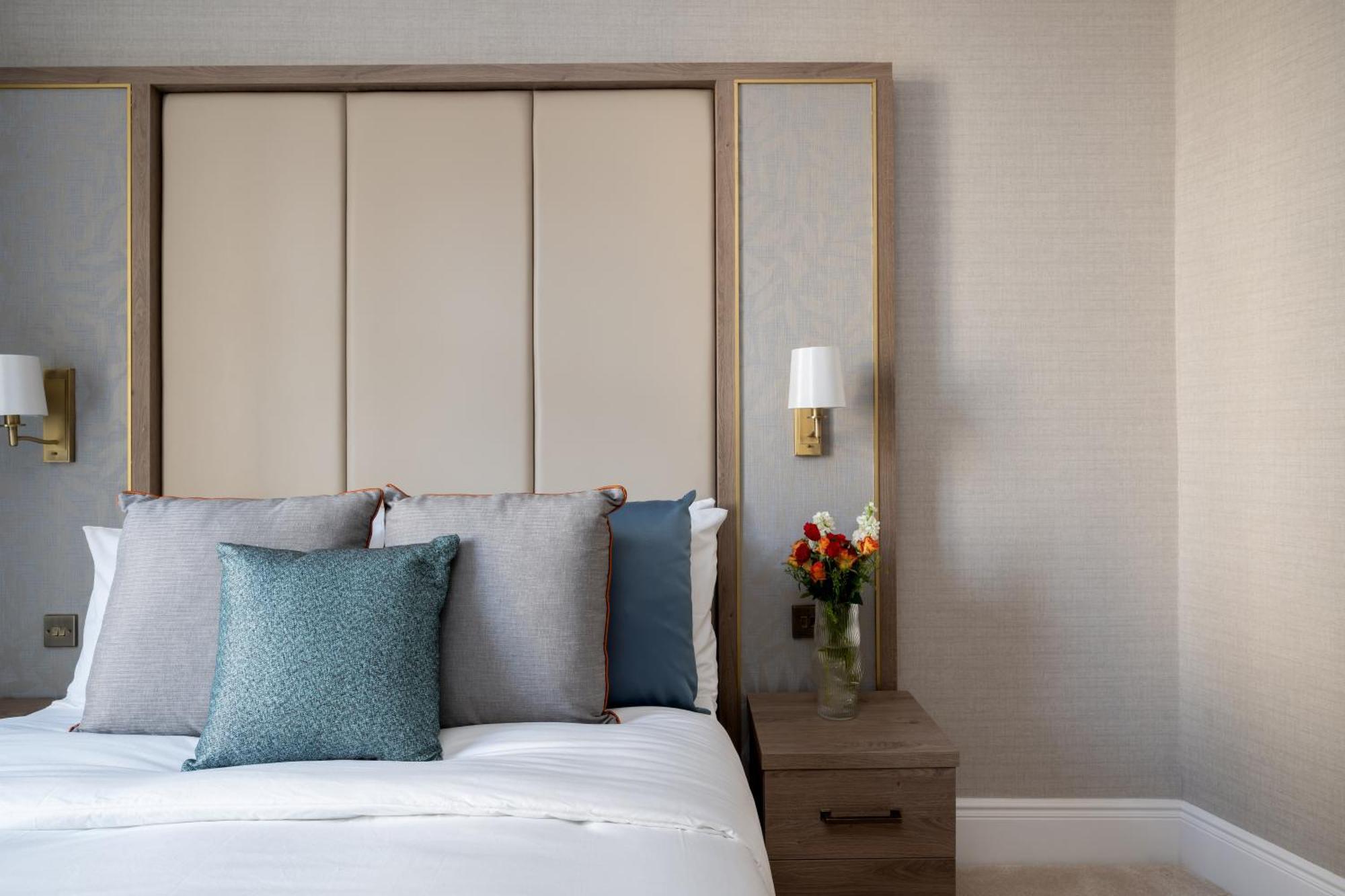 Charles Of Mayfair *